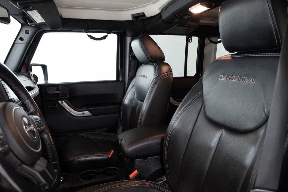 2017 Jeep Wrangler Unlimited Sahara-10