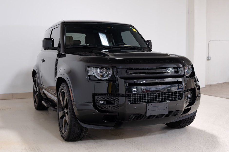 2025 Land Rover Defender V8-2