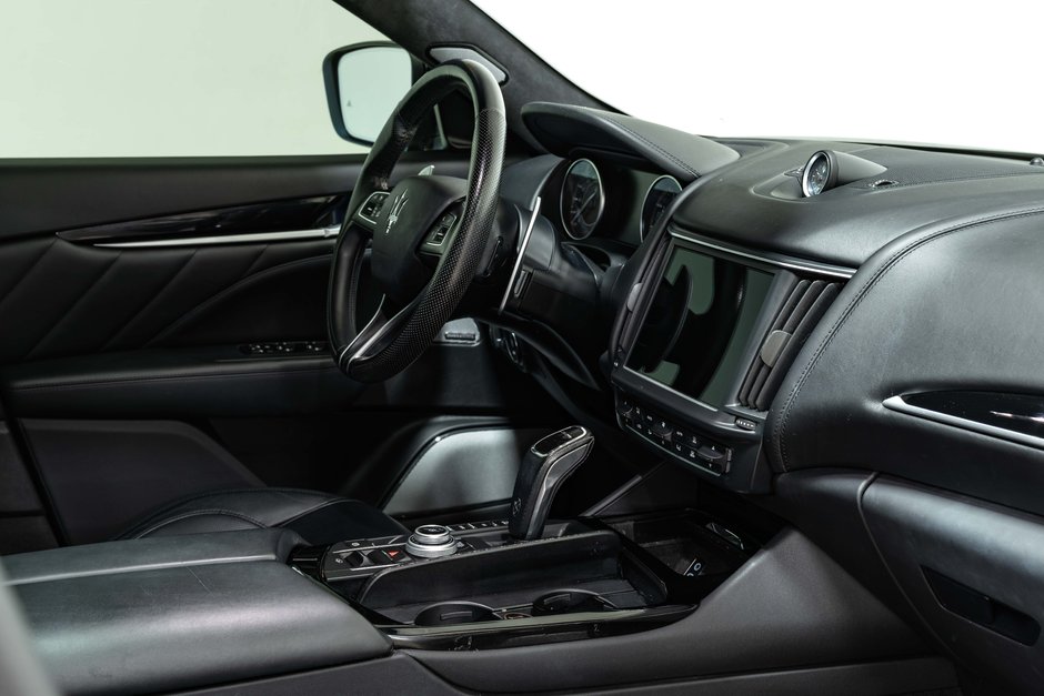 2021 Maserati Levante S GranSport-23