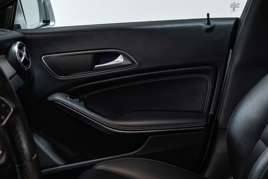 2017 Mercedes-Benz CLA 250-19