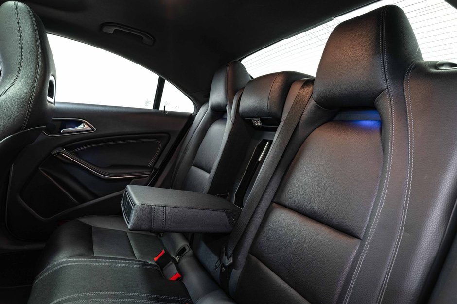 2017 Mercedes-Benz CLA 250-31