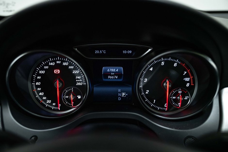 2017 Mercedes-Benz CLA 250-17