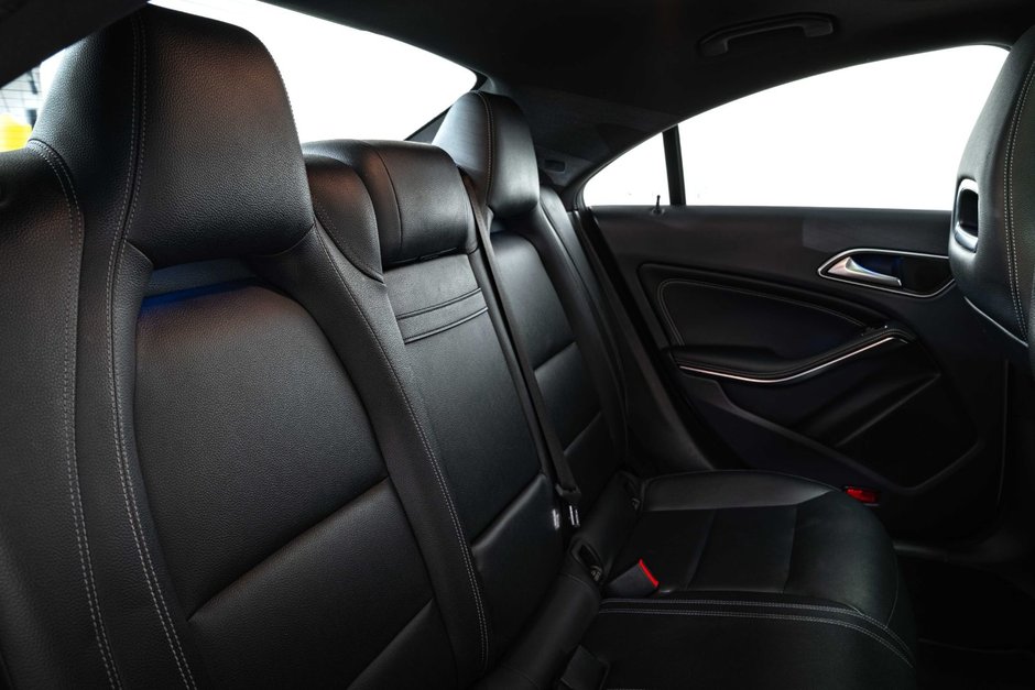 2017 Mercedes-Benz CLA 250-28