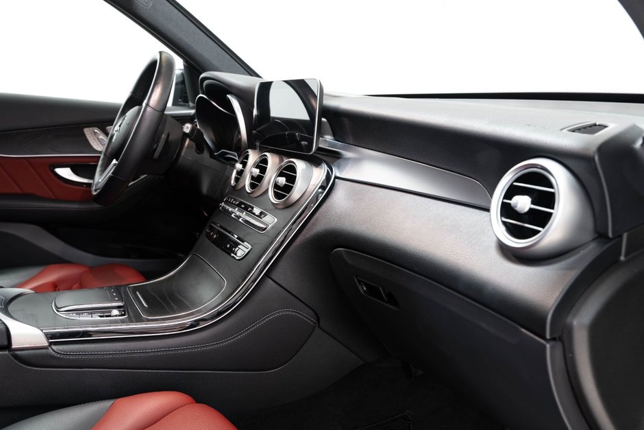 2020 Mercedes-Benz GLC 300-20
