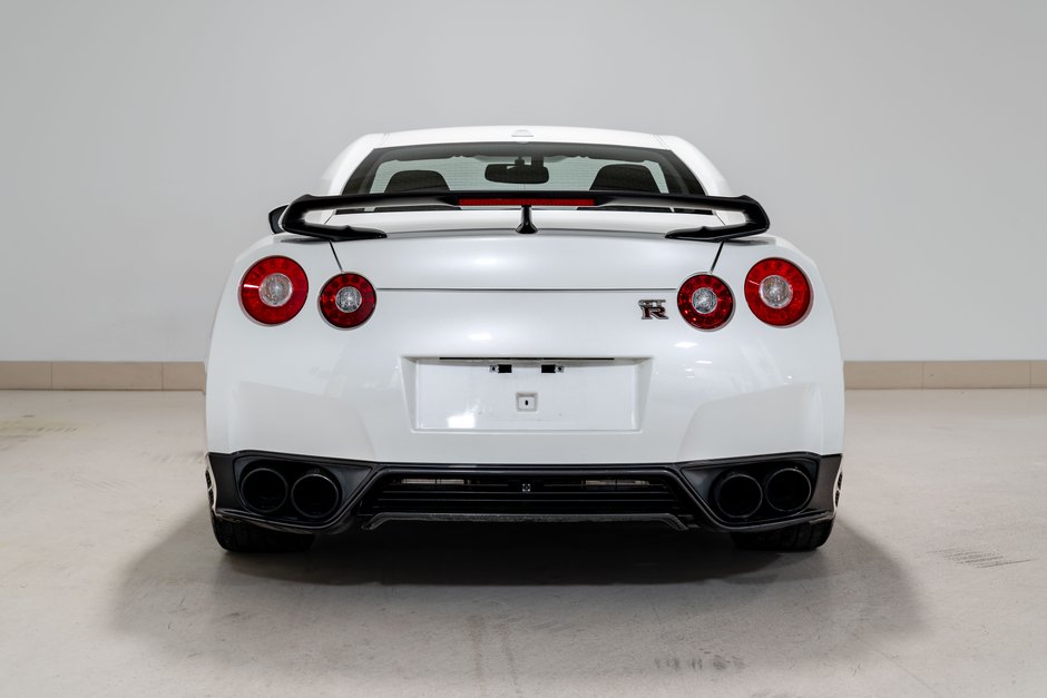 2012 Nissan GT-R Black Edition-5