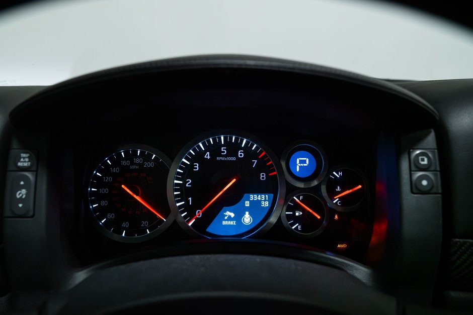 2012 Nissan GT-R Black Edition-16