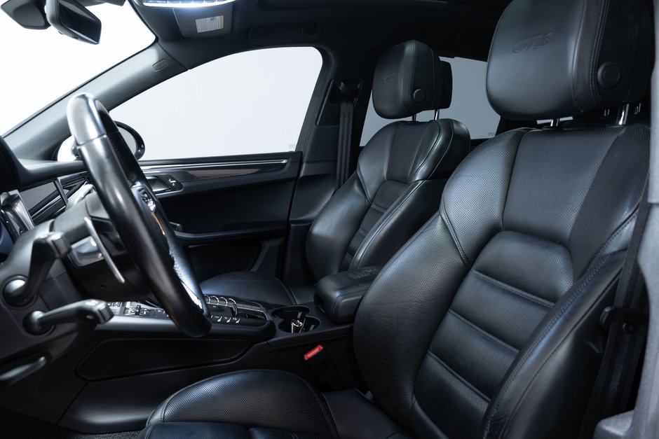 2021 Porsche Macan GTS-11