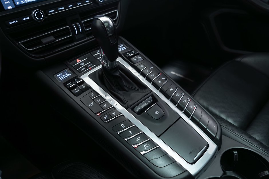 2021 Porsche Macan GTS-17