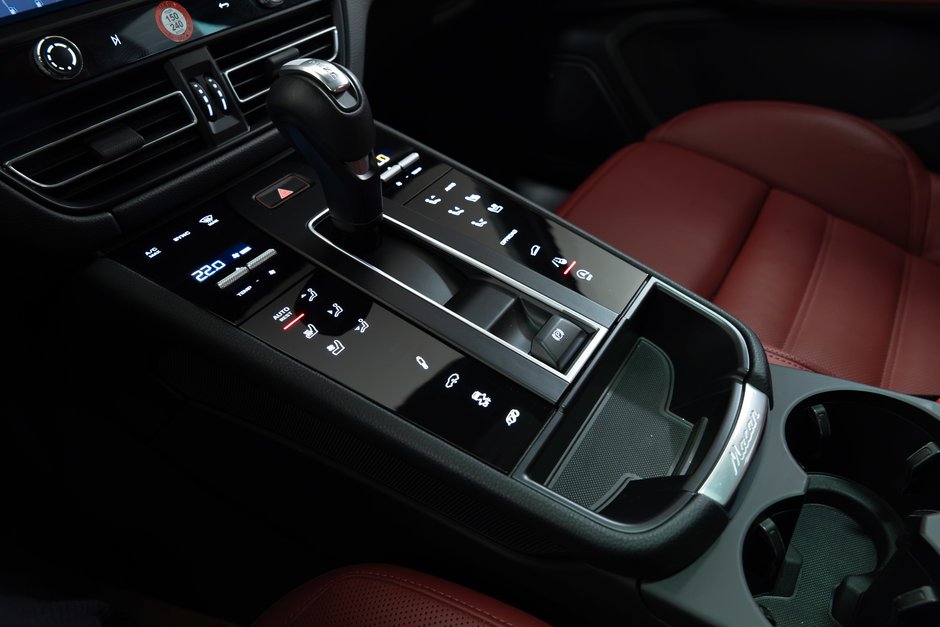 2023 Porsche Macan GTS-17