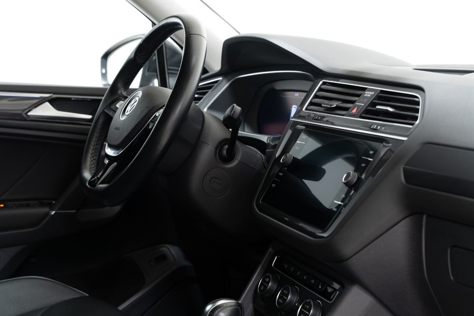2018 Volkswagen Tiguan Highline-18