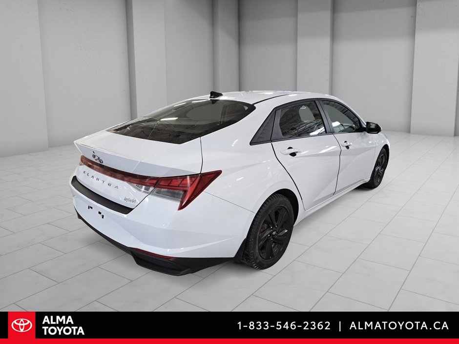 2022 Hyundai Elantra Hybrid PREFERRED DCT-4