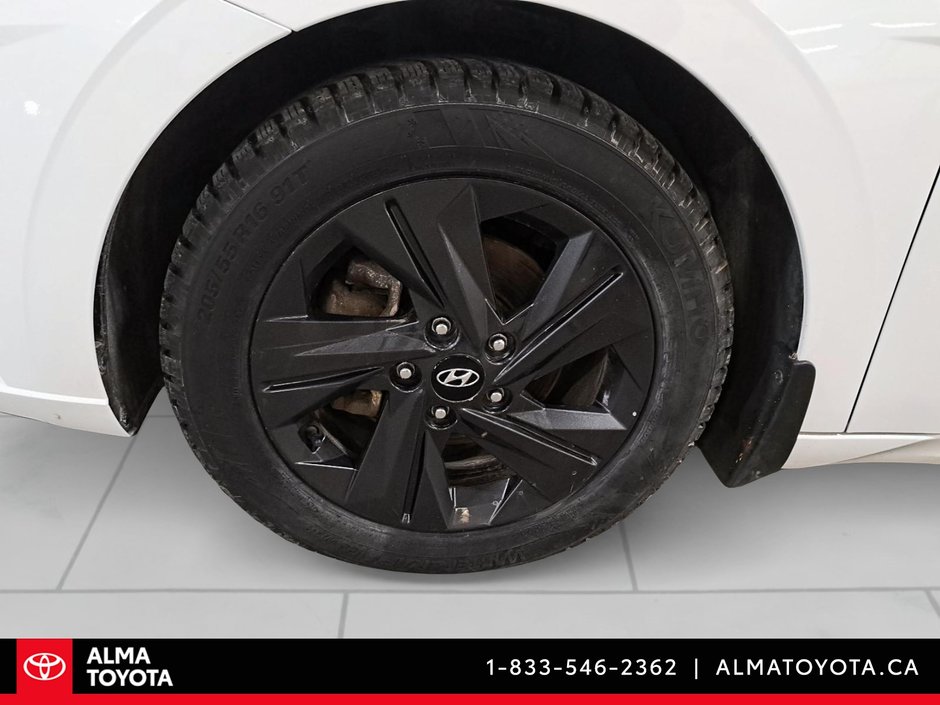 2022 Hyundai Elantra Hybrid PREFERRED DCT-8