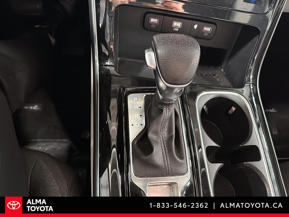 Kia Carnival LX + 2024-24