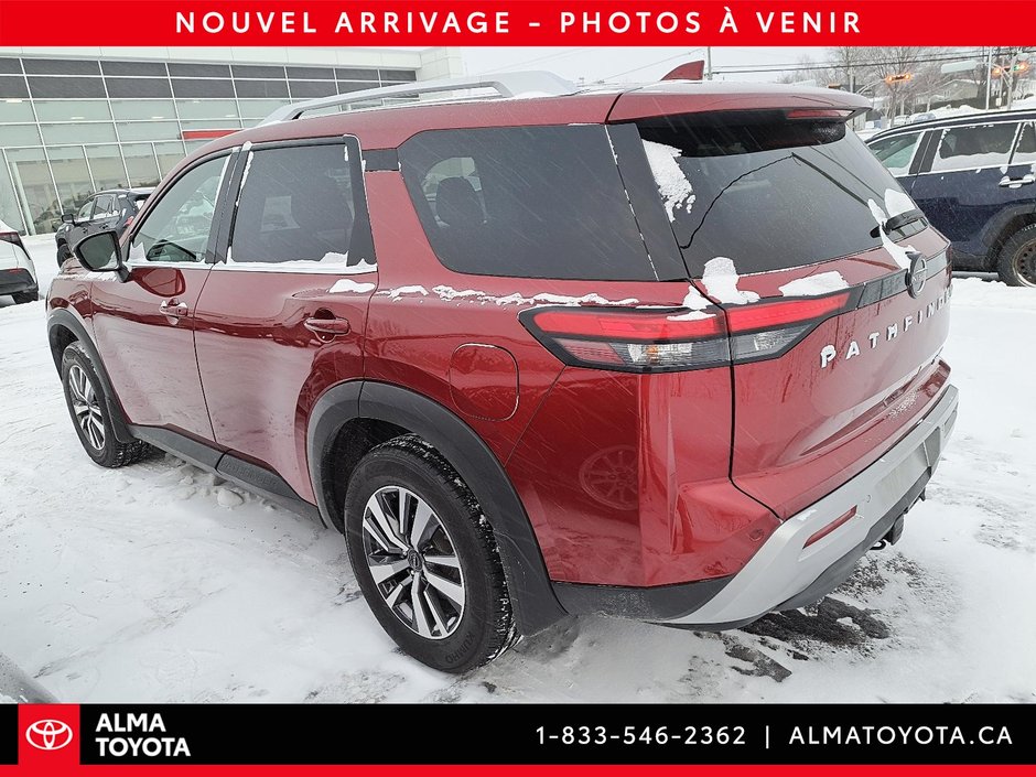 2023 Nissan Pathfinder SL-3