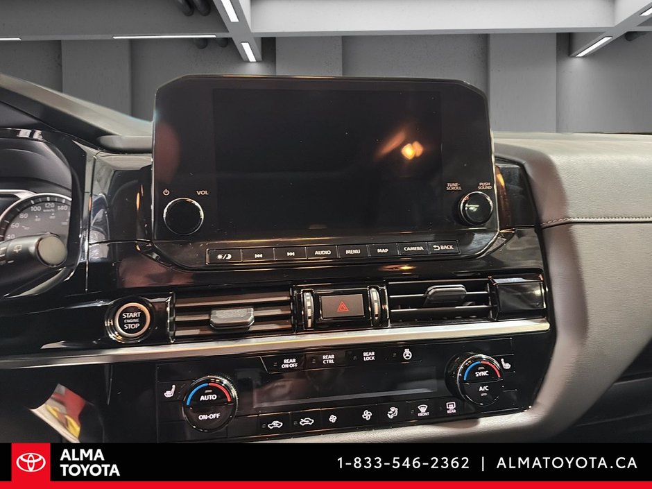 2023 Nissan Pathfinder SL-15