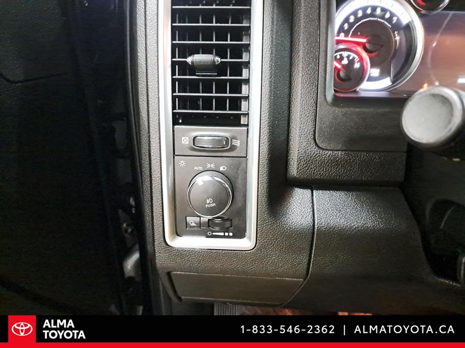 2021 Ram 1500 Classic WARLOCK CREW CAB-18