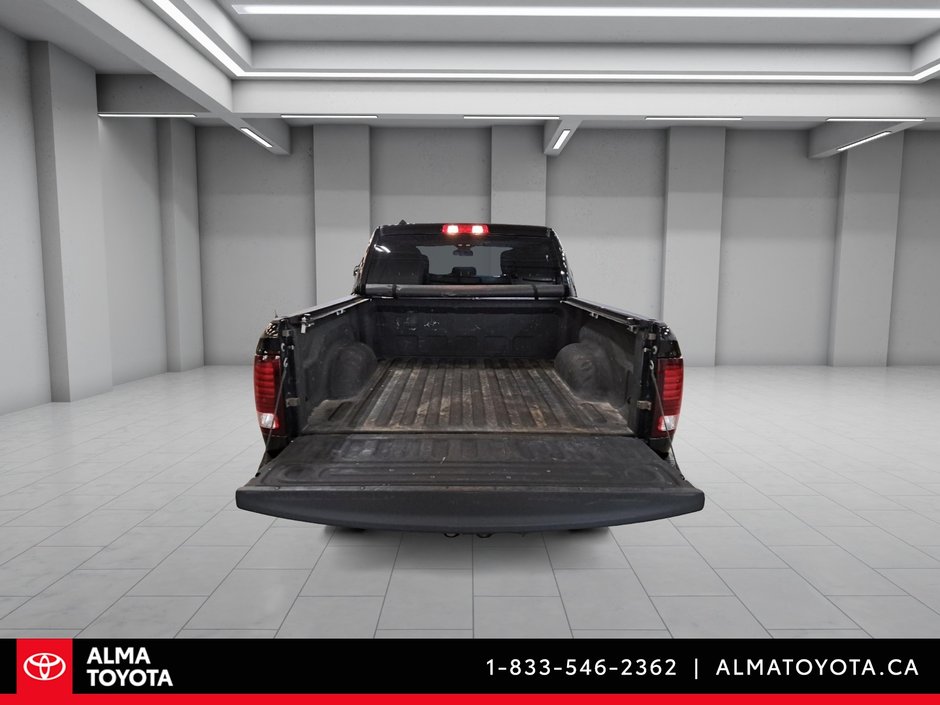2021 Ram 1500 Classic WARLOCK CREW CAB-12