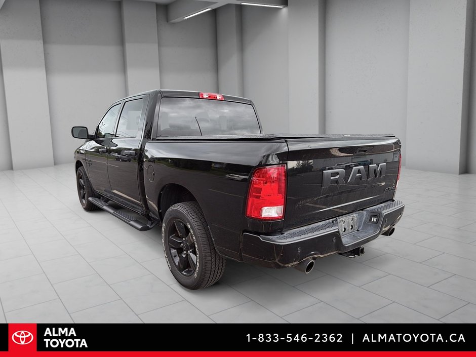 2023 Ram 1500 Classic EXPRESS V8 5.7L 4X4-6