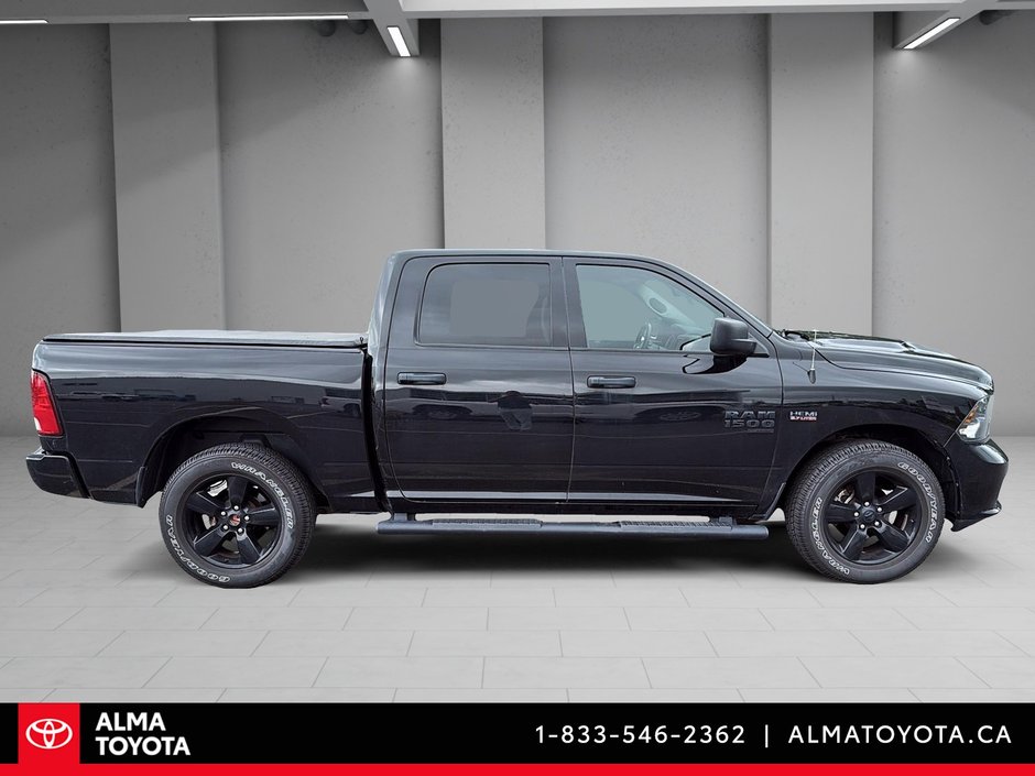 2023 Ram 1500 Classic EXPRESS V8 5.7L 4X4-3
