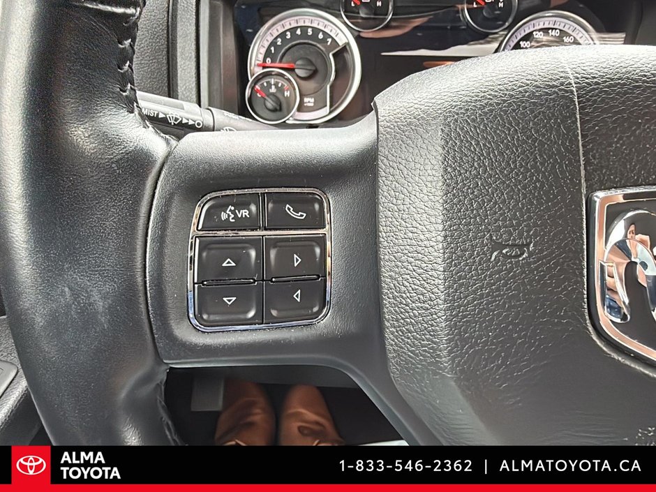 2023 Ram 1500 Classic EXPRESS V8 5.7L 4X4-14