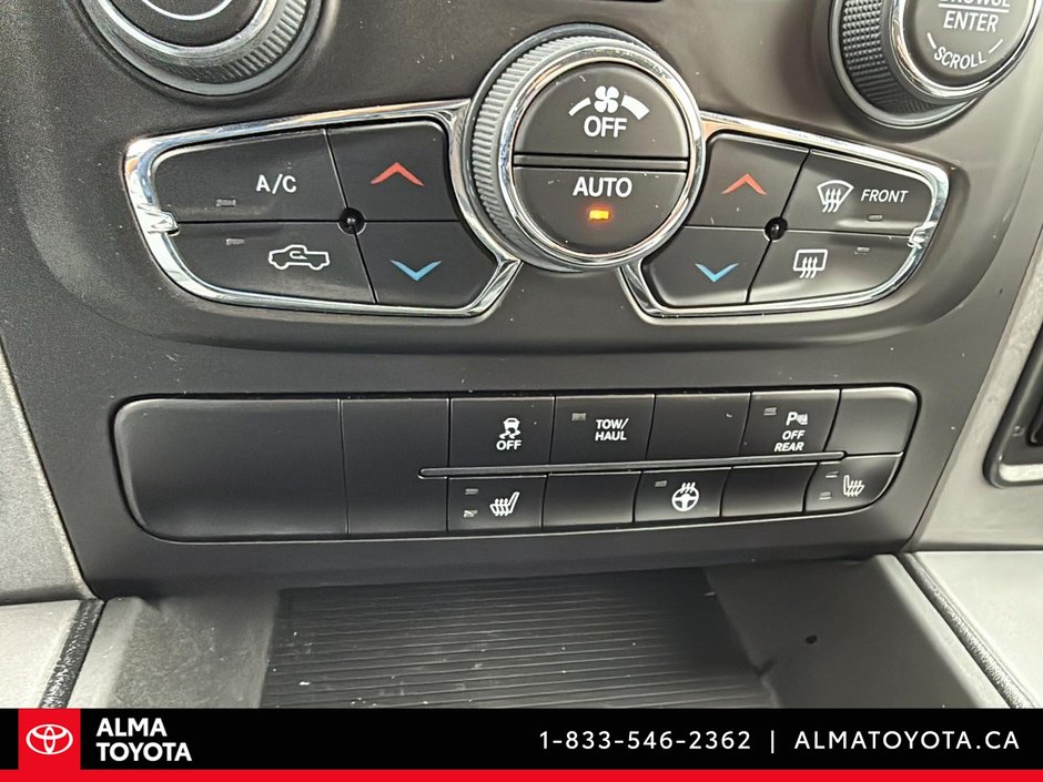 2023 Ram 1500 Classic EXPRESS V8 5.7L 4X4-18