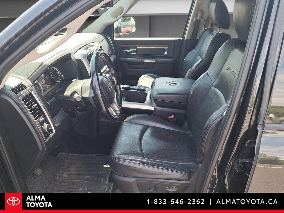 Ram 1500 4WD LARAMIE CREW 2017-4