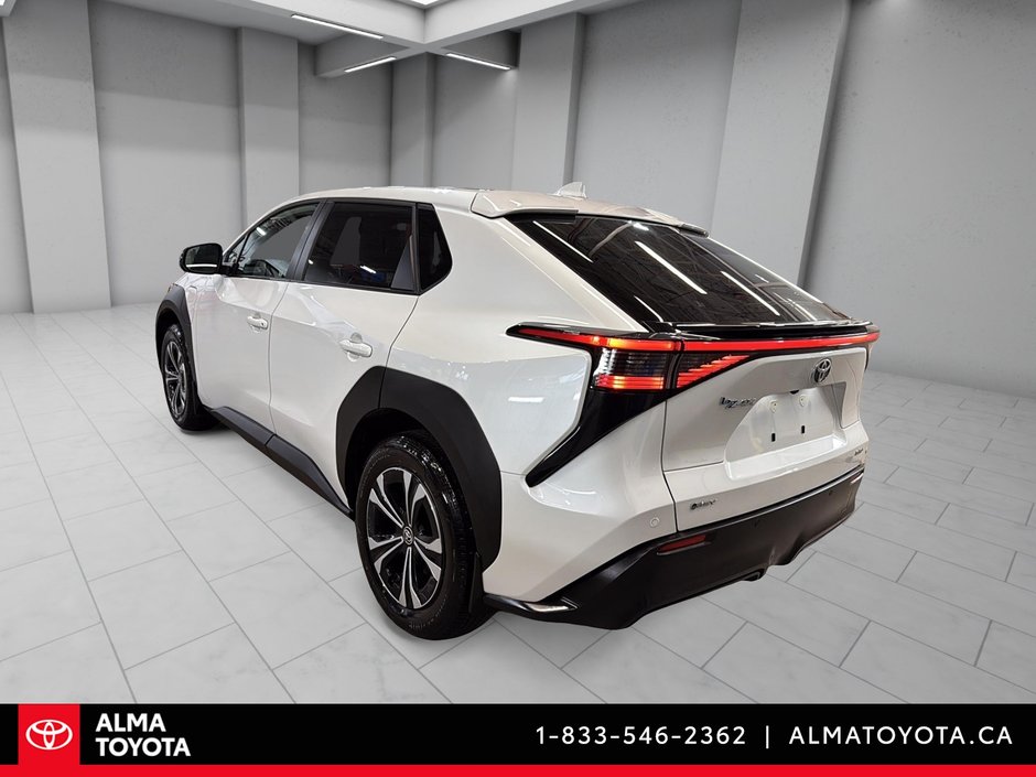 2024 Toyota bZ4X XLE AWD-6