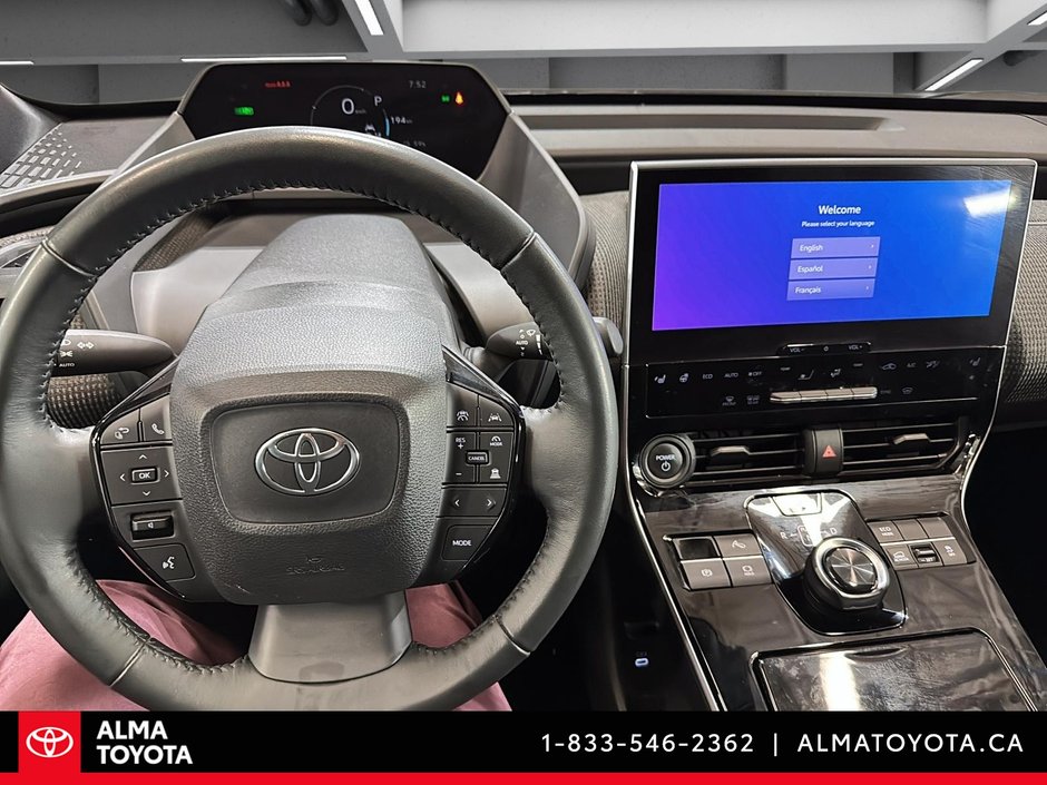 2024 Toyota bZ4X XLE AWD-17