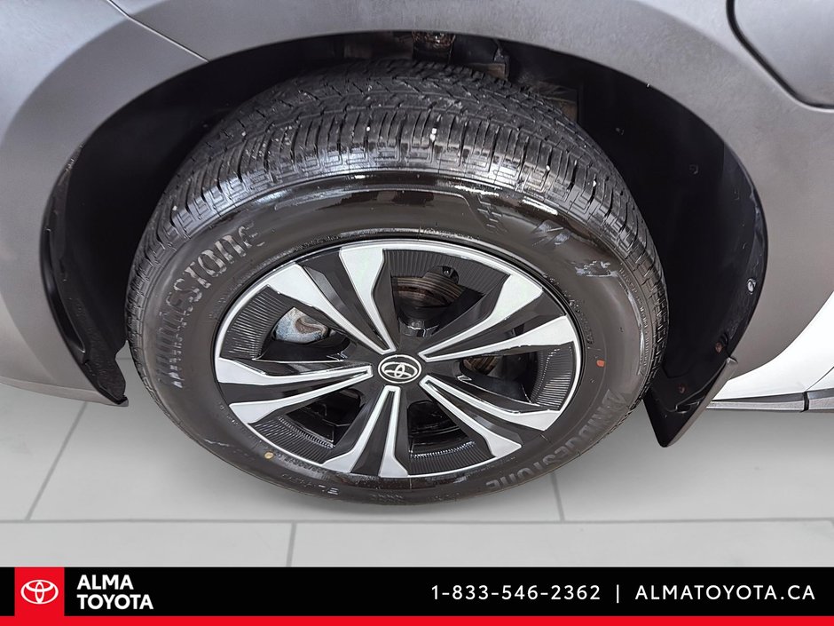 2024 Toyota bZ4X XLE AWD-8