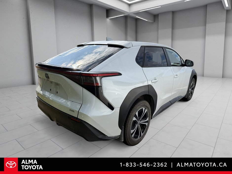 2024 Toyota bZ4X XLE AWD-2