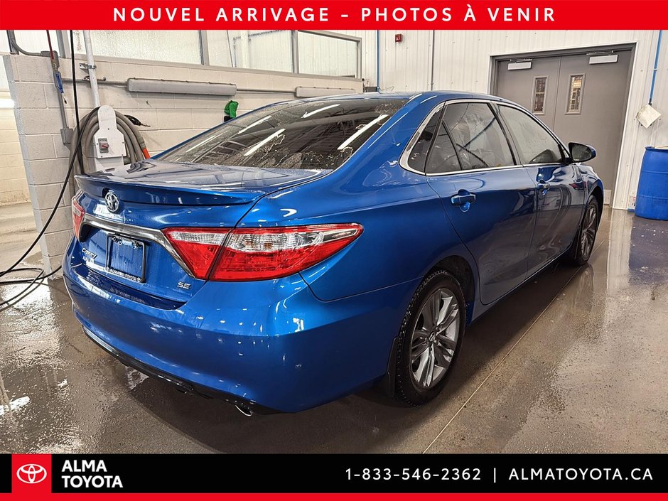 2017 Toyota Camry SE-2