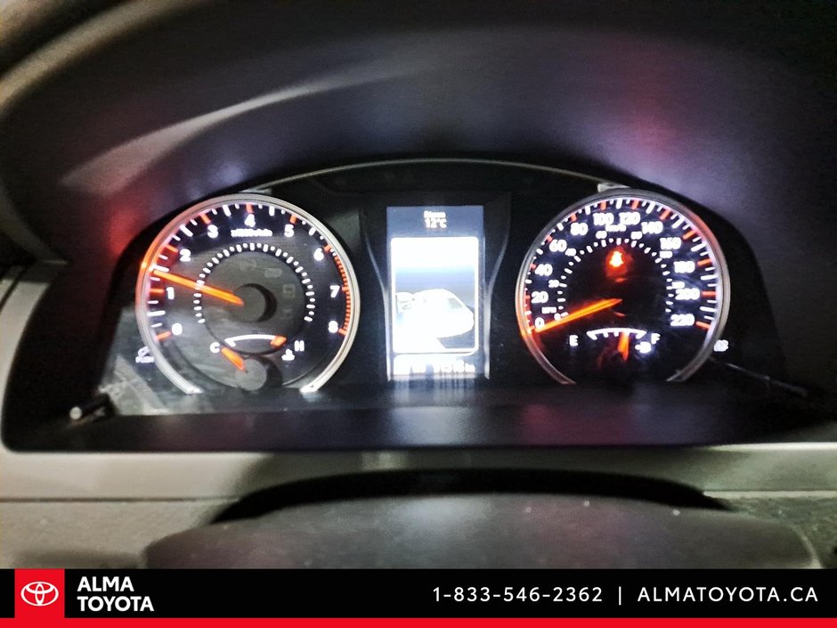 2017 Toyota Camry SE-14