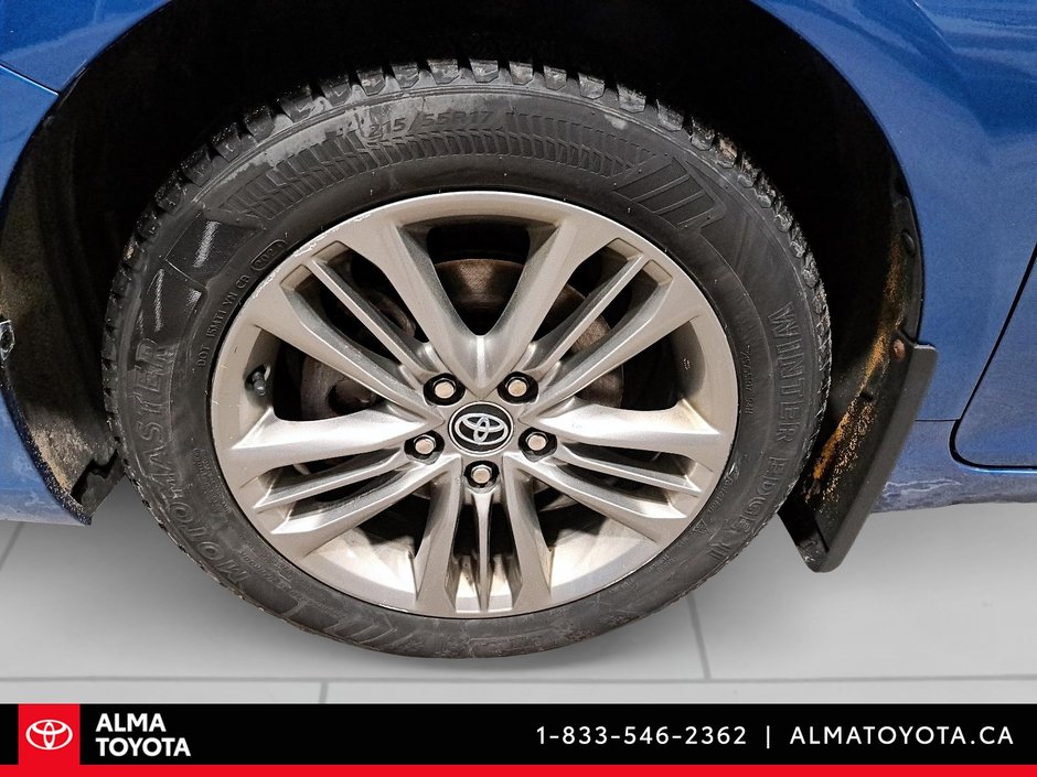 2017 Toyota Camry SE-8