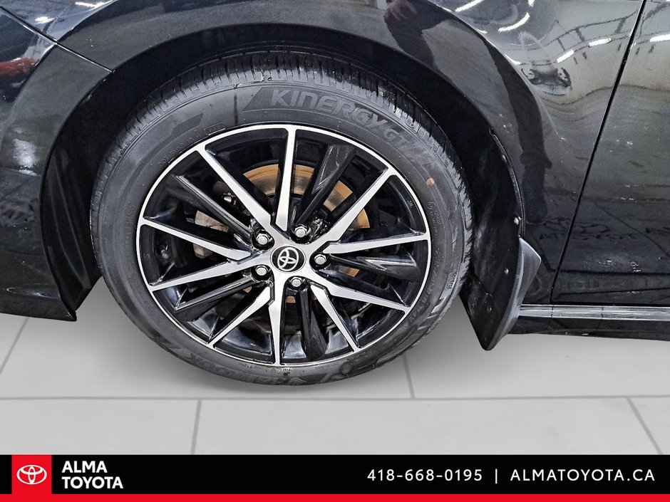 2022 Toyota Camry SE HYBRID-9