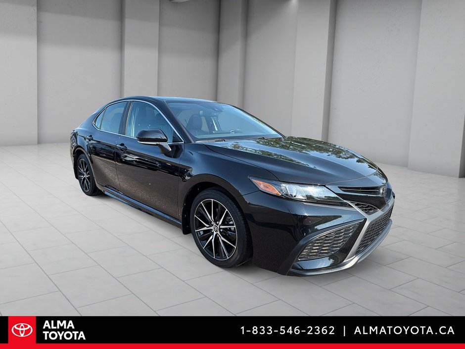 Toyota Camry SE UPGRADE 2024-2