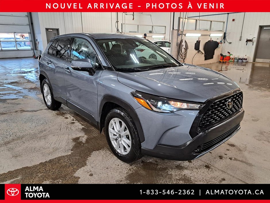 2022 Toyota Corolla Cross LE AWD-1