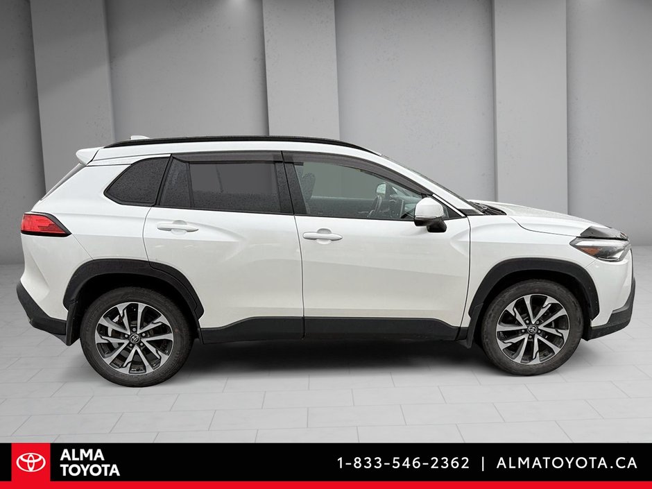 Toyota Corolla Cross XLE AWD 2022-5