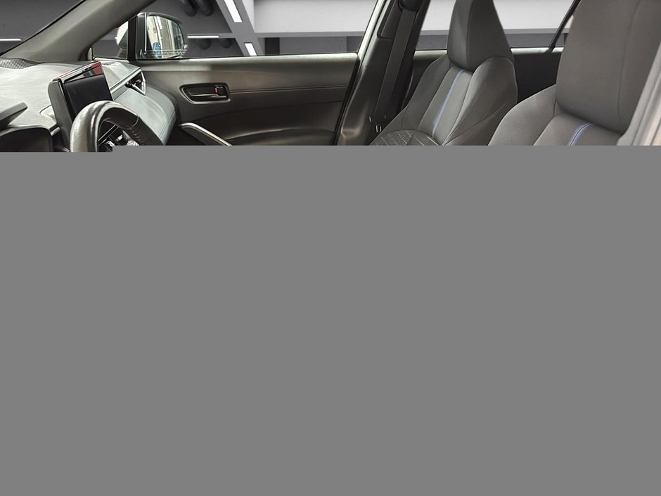 2023 Toyota Corolla Cross SE HYBRID-9