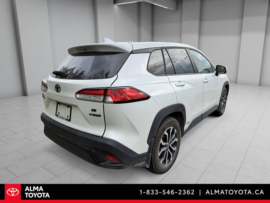 2023 Toyota Corolla Cross SE HYBRID-2