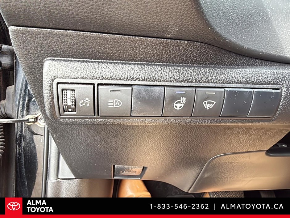 2021 Toyota Corolla Hatchback SE AMÉLIORÉ-13