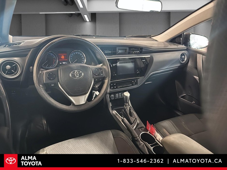 2017 Toyota Corolla LE CVT-12