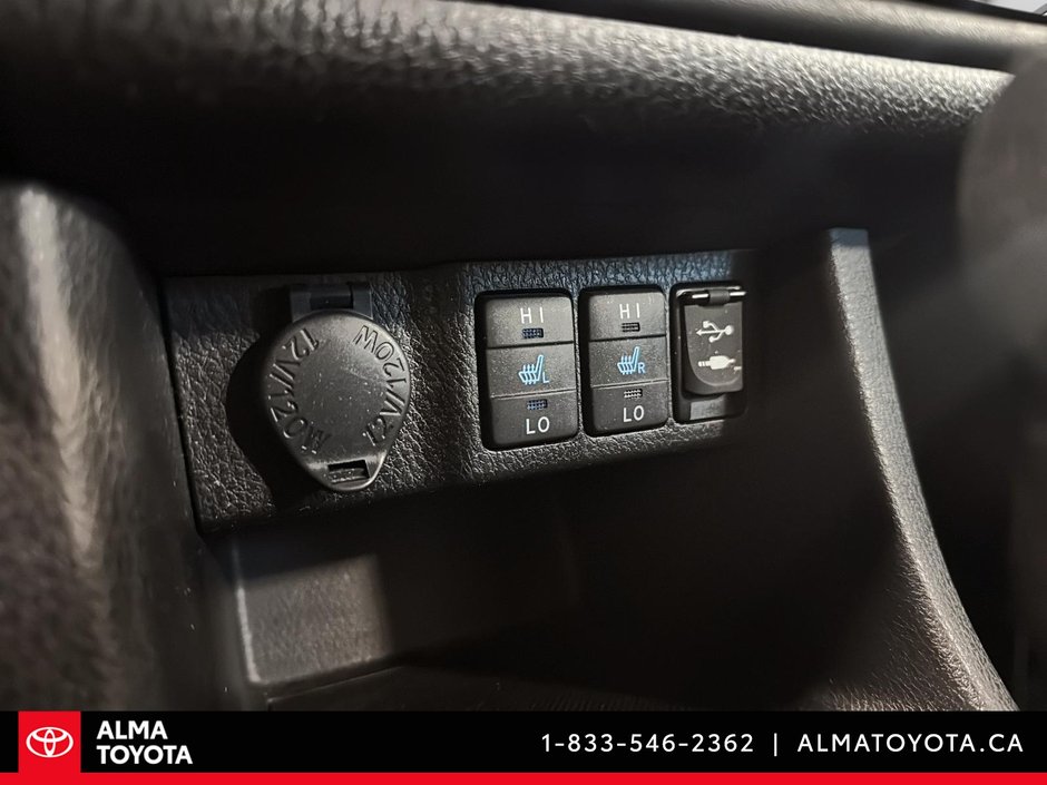 2017 Toyota Corolla LE CVT-16