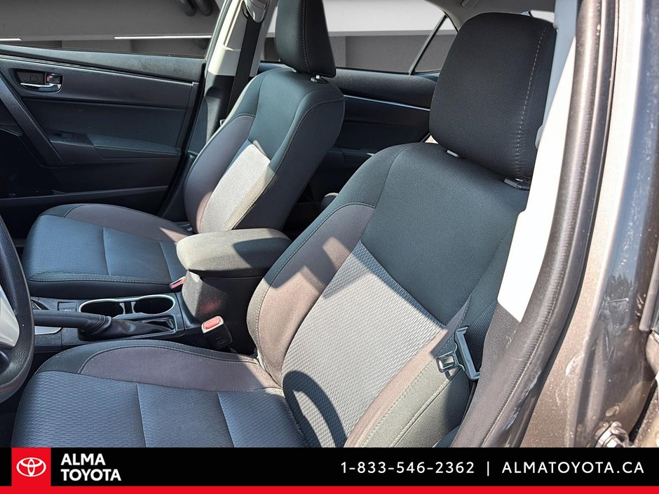 2017 Toyota Corolla LE AUTOMATIQUE-9