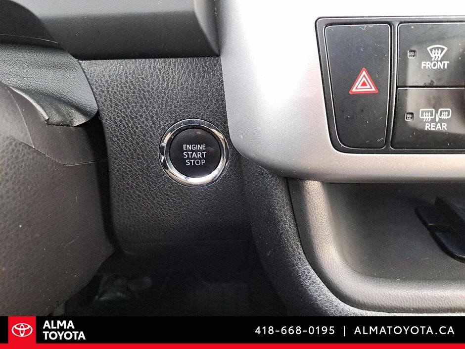 Toyota Highlander SE AWD 2018-15