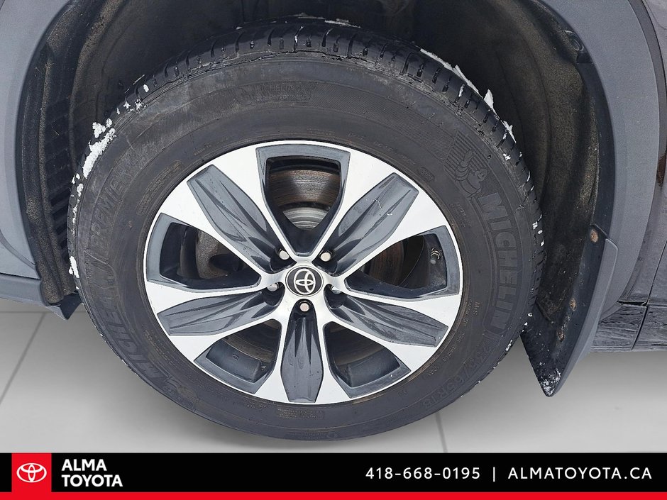 Toyota Highlander XLE AWD 2021-8