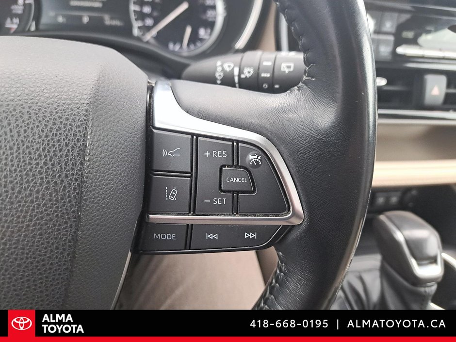 Toyota Highlander XLE AWD 2021-18