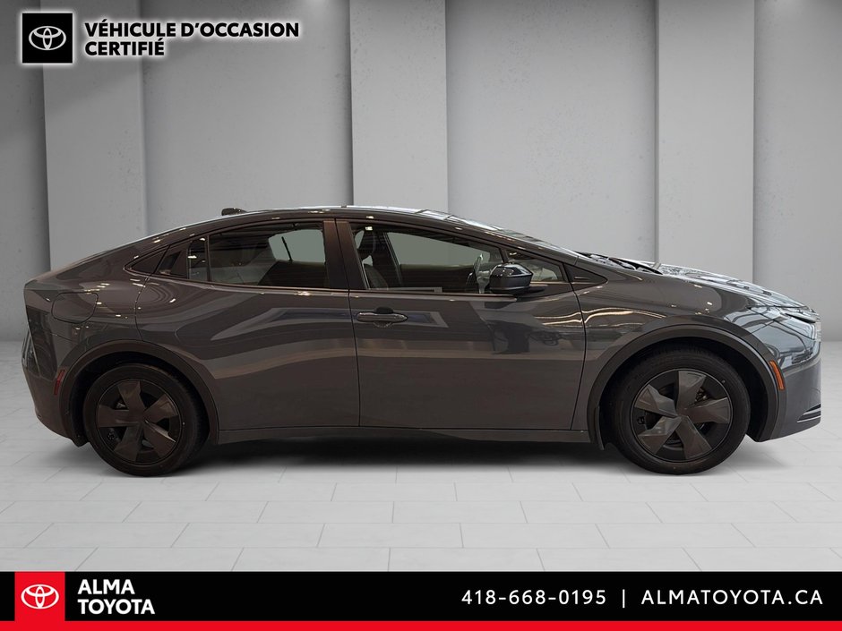 Toyota Prius Prime SE HYBRID 2024-3