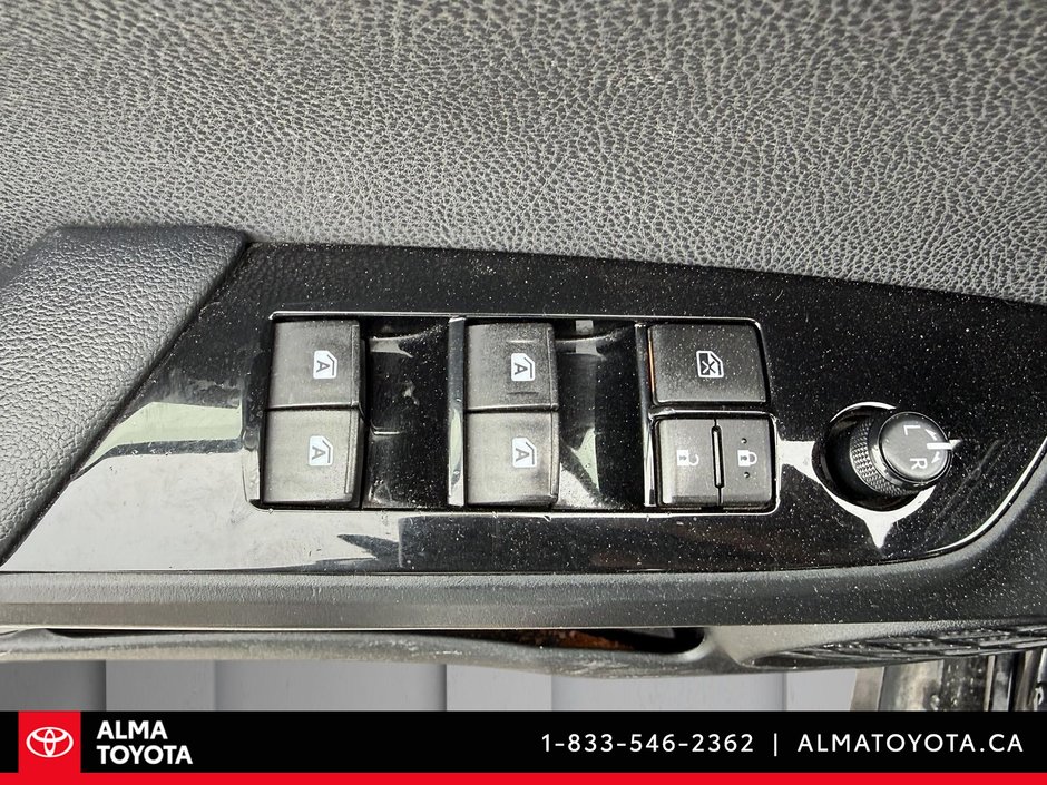 2016 Toyota Prius BASE HYBRID-13