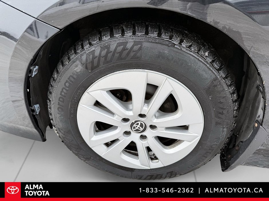 2016 Toyota Prius BASE HYBRID-8