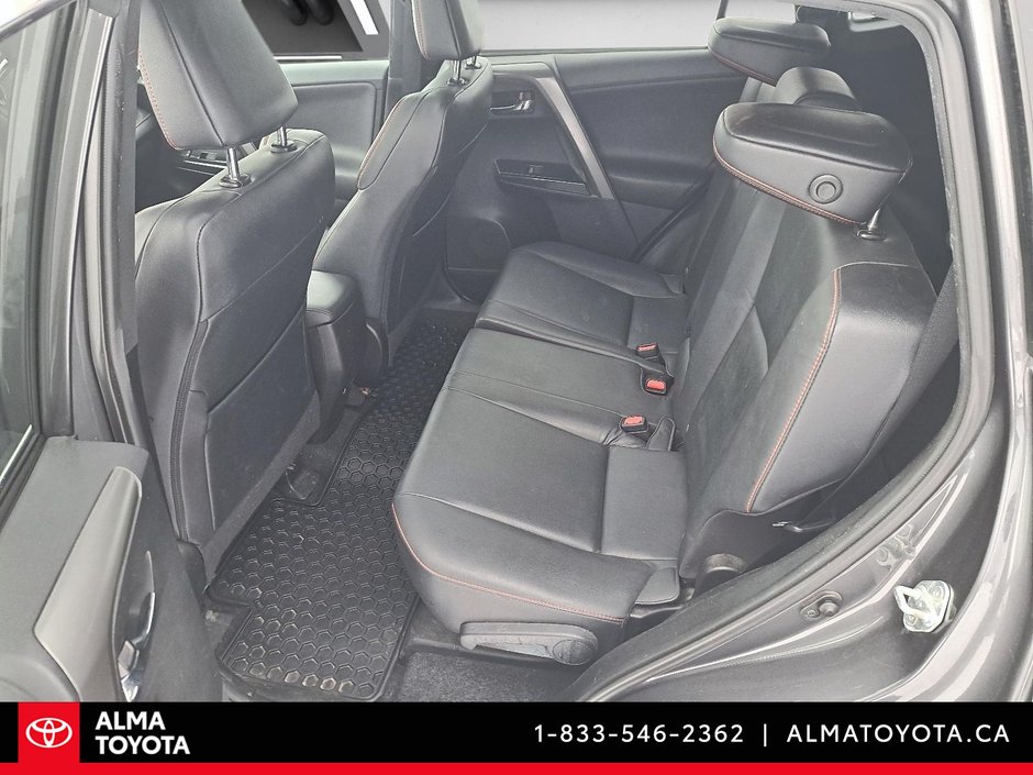 Toyota RAV4 SE 2016-11